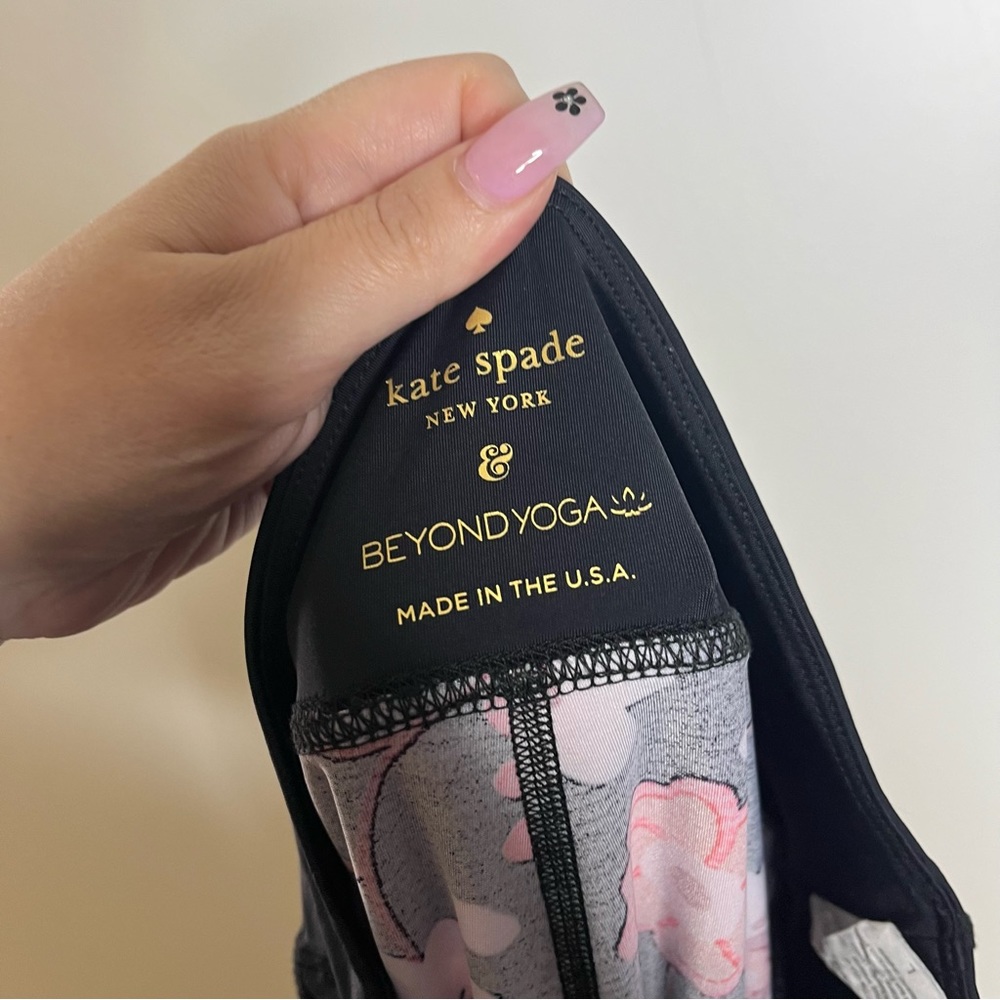 Kate Spade beyond Yoga leaf bow yoga capri leggings - Picture 7 of 9